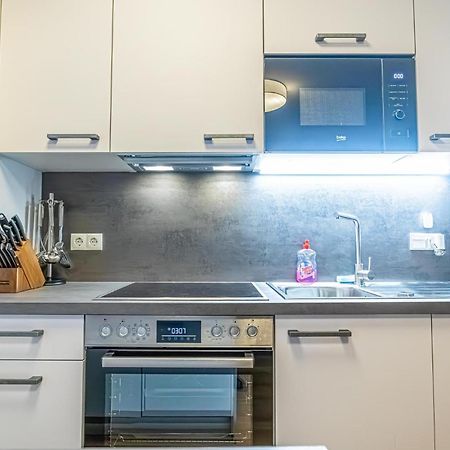 Charming 1Br And 1Lr Apt Modern Design Donaustadt Wien Eksteriør bilde