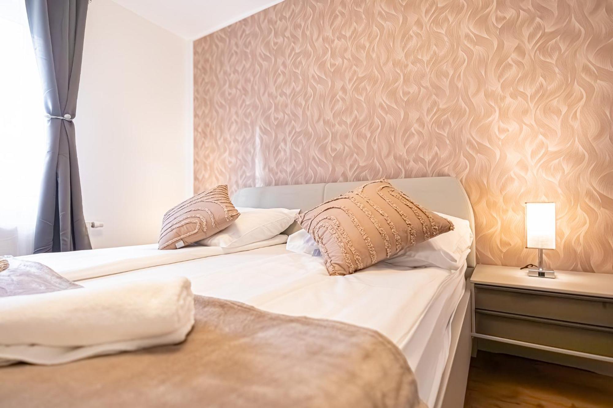 Charming 1Br And 1Lr Apt Modern Design Donaustadt Wien Eksteriør bilde