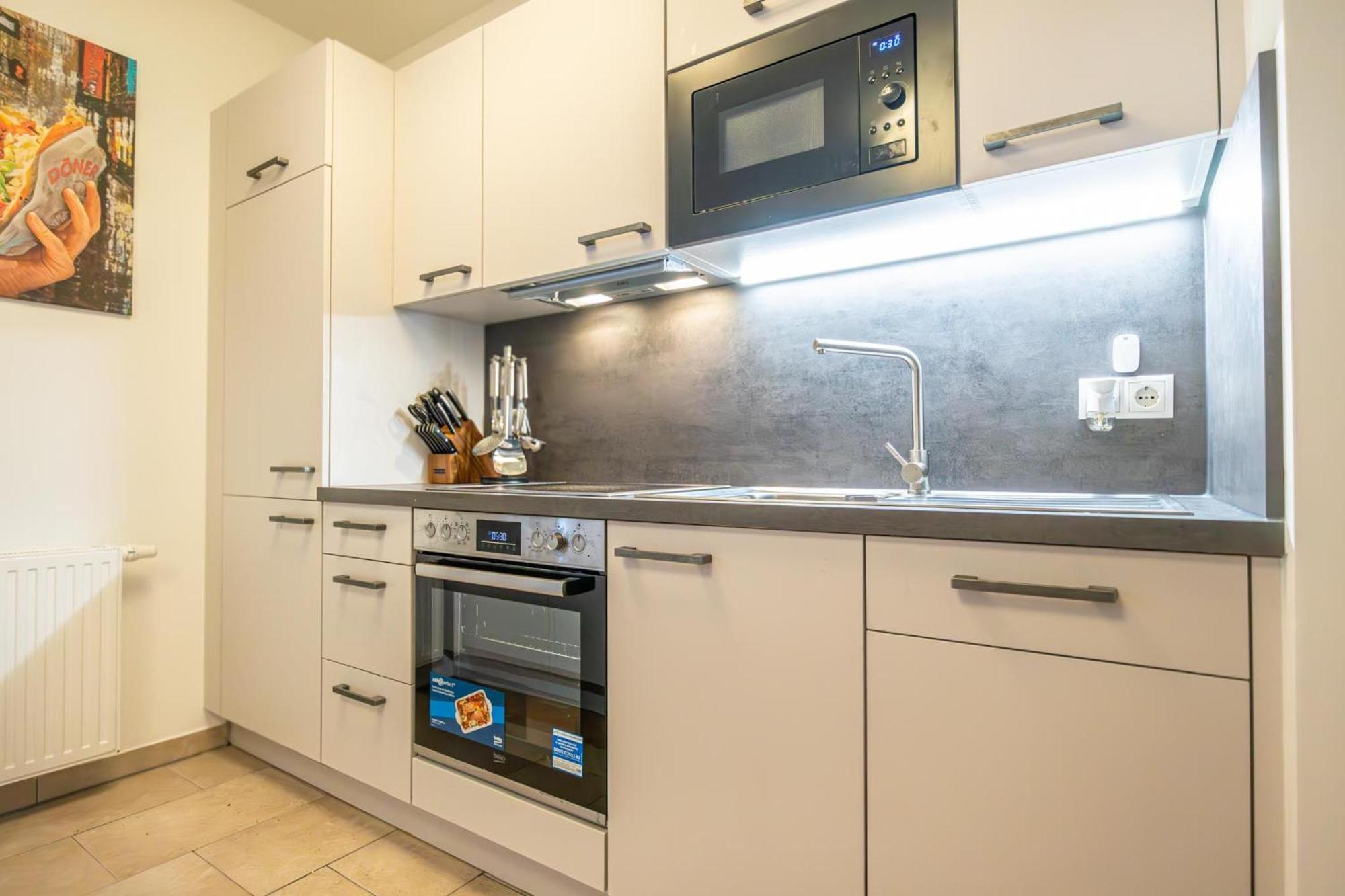 Charming 1Br And 1Lr Apt Modern Design Donaustadt Wien Eksteriør bilde