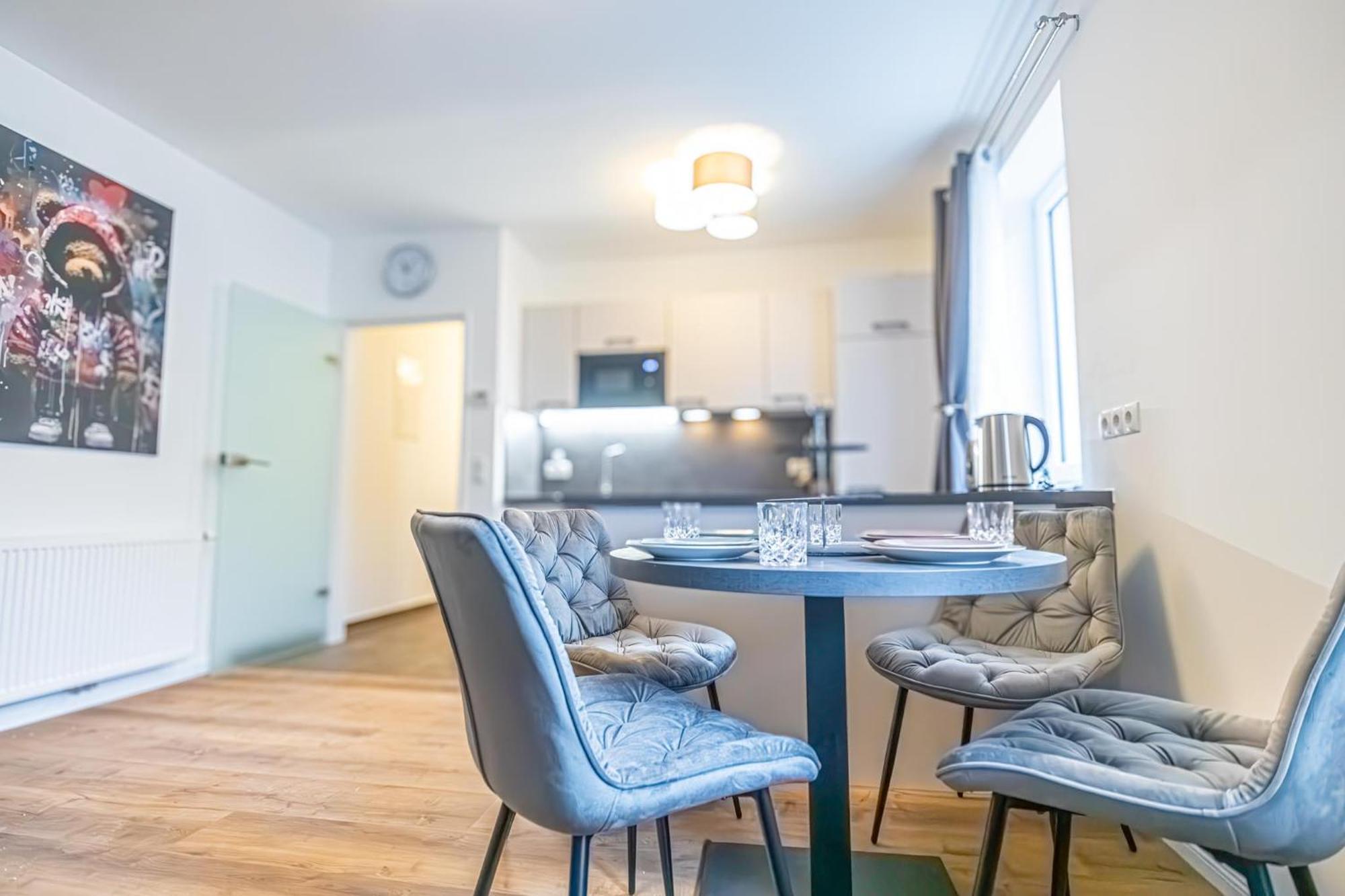 Charming 1Br And 1Lr Apt Modern Design Donaustadt Wien Eksteriør bilde