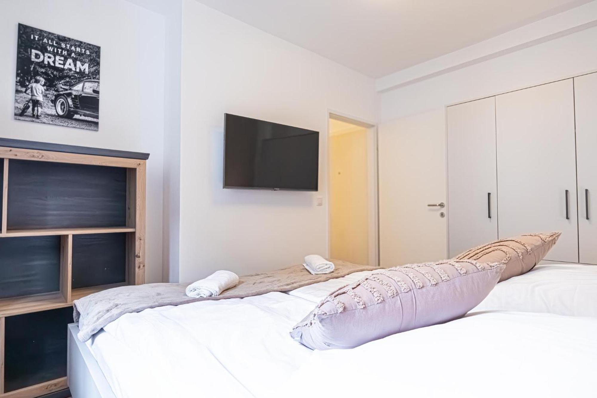 Charming 1Br And 1Lr Apt Modern Design Donaustadt Wien Eksteriør bilde