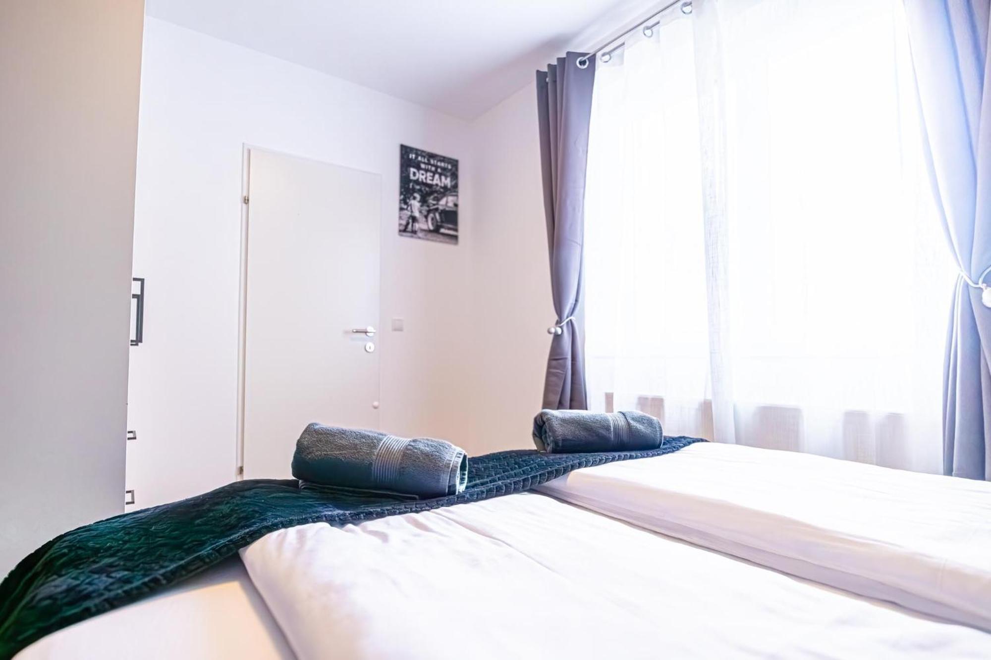 Charming 1Br And 1Lr Apt Modern Design Donaustadt Wien Eksteriør bilde