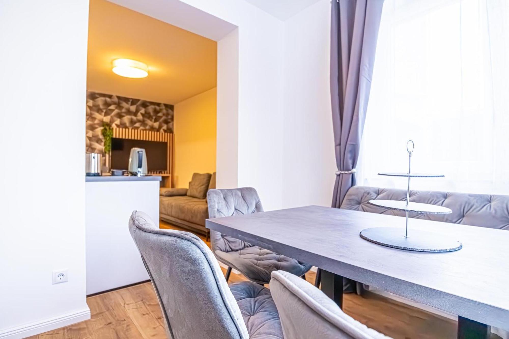 Charming 1Br And 1Lr Apt Modern Design Donaustadt Wien Eksteriør bilde